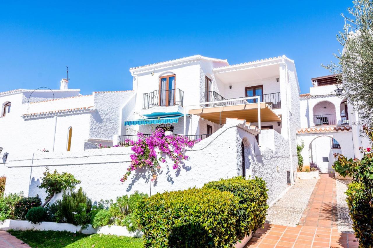 Villa Violetas, Nerja Exterior foto