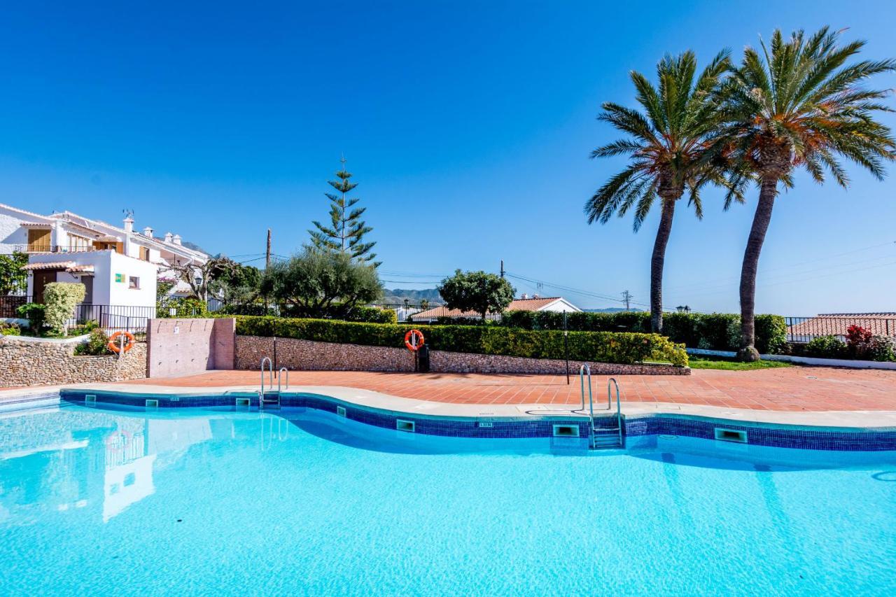 Villa Violetas, Nerja Exterior foto